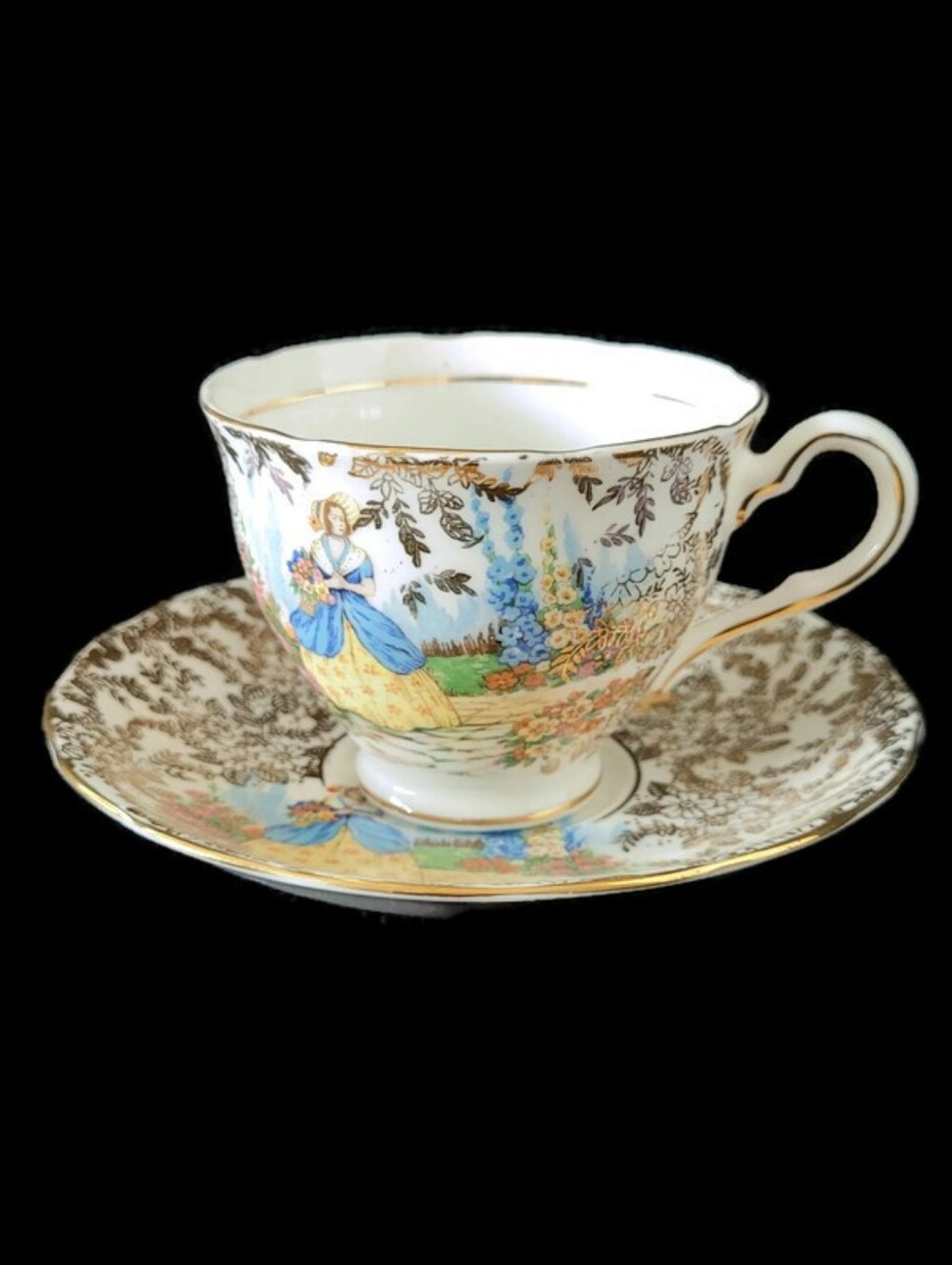 colclough teacup and saucer, 1940's 1950's, made in England
